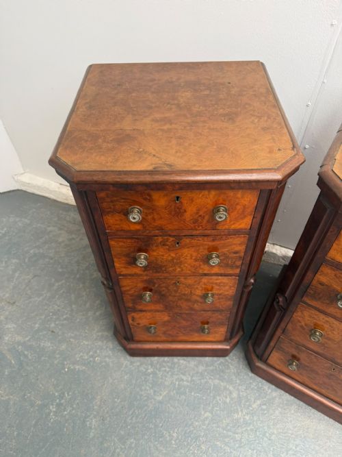 A CRACKING PAIR OF BURR WALNUT 4 DRAWER VICTORIAN BEDSIDE CABINETS - ADDITIONAL PHOTO 3