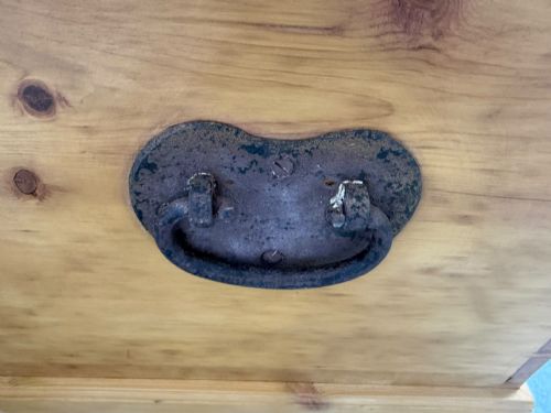 A BEAUTIFULLY WAXED ANTIQUEOLD PINE HEART VICTORIAN BOX - ADDITIONAL PHOTO 5