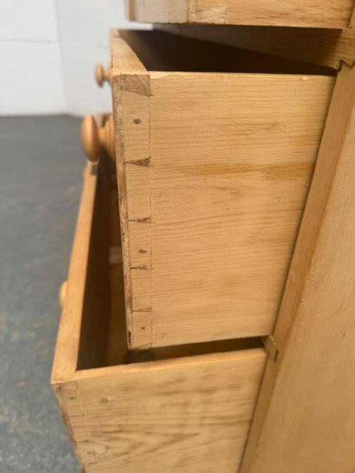 A MINT CLEAN WAXED ANTIQUE OLD PINE VICTORIAN 4 DRAWER CHEST OF DRAWERS - ADDITIONAL PHOTO 5