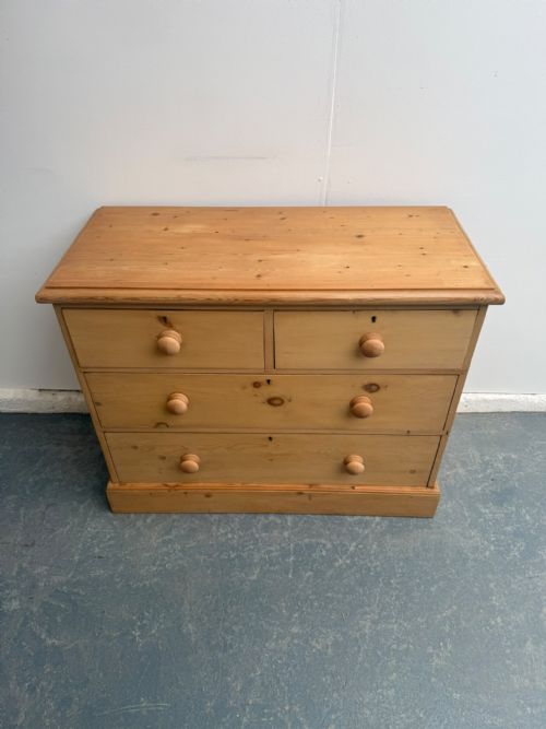 A MINT CLEAN WAXED ANTIQUE OLD PINE VICTORIAN 4 DRAWER CHEST OF DRAWERS - ADDITIONAL PHOTO 7