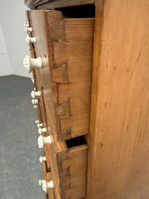 AN AMAZING ANTIQUE OLD PINE VICTORIAN 30 DRAWER BANK OF DRAWERS - ADDITIONAL PHOTO 9