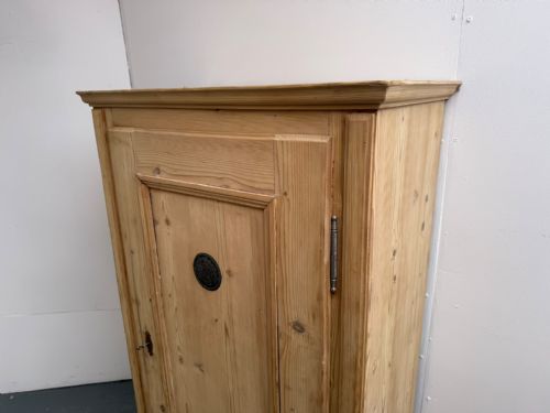 A MINT CLEAN VICTORIAN ANTIQUEOLD PINE 1 DOOR KITCHEN CUPBOARD TO WAXPAINT - ADDITIONAL PHOTO 1