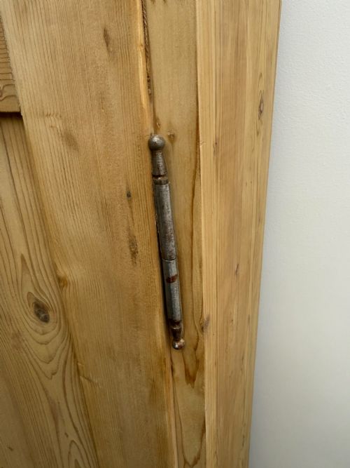 A RARE VICTORIAN ANTIQUEOLD PINE SHALLOW VENTED KITCHEN CUPBOARD TO WAXPAINT - ADDITIONAL PHOTO 9