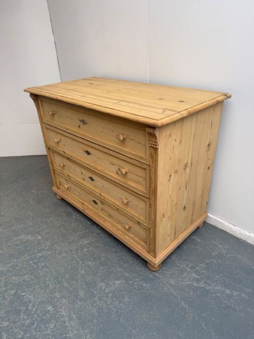 AN AMAZING EXTRA LARGE ANTIQUE PINE VICTORIAN 4 DRAWER CHEST OF DRAWERS TO WAXPAINT