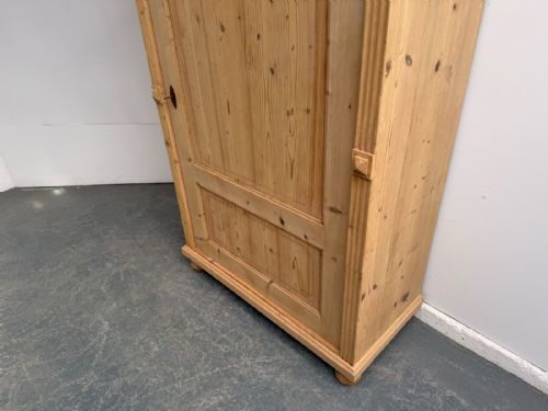 A REALLY PRETTY ANTIQUE OLD PINE VICTORIAN 1 DOOR CARVED CUPBOARD TO WAXPAINT - ADDITIONAL PHOTO 8