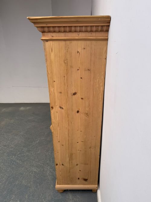 A REALLY PRETTY ANTIQUE OLD PINE VICTORIAN 1 DOOR CARVED CUPBOARD TO WAXPAINT - ADDITIONAL PHOTO 1
