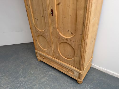 fig 1. A Truly Superb Antique / Old Pine Georgian 1 Piece 2 Door Cupboard to Wax/Paint