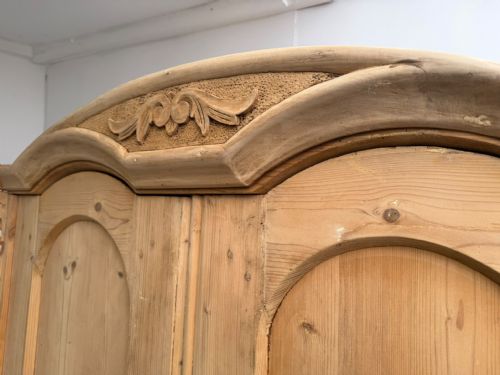 fig 2. A Truly Superb Antique / Old Pine Georgian 1 Piece 2 Door Cupboard to Wax/Paint