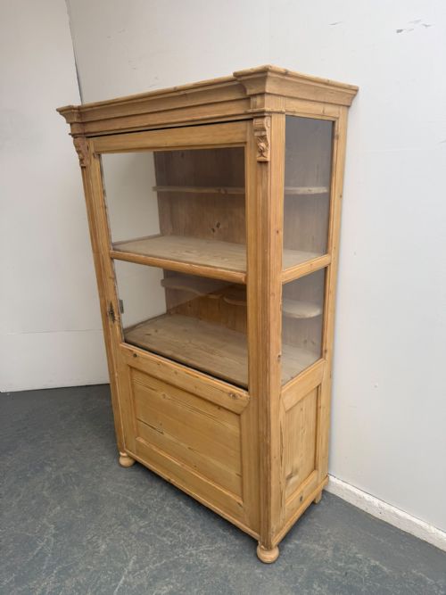 A SUPERB VICTORIAN ANTIQUE OLD PINE GLAZED FLAT DISPLAY CABINET TO WAX PAINT