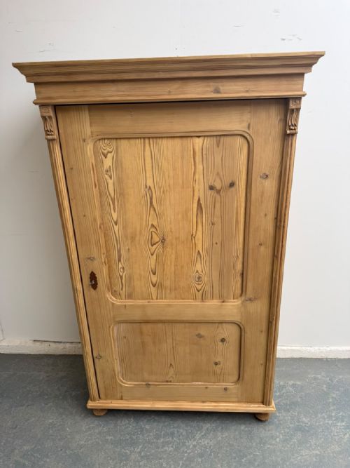 A MINT CLEAN ANTIQUE OLD PINE VICTORIAN LOW WIDE 1 DOOR CUPBOARD TO WAXPAINT - ADDITIONAL PHOTO 4