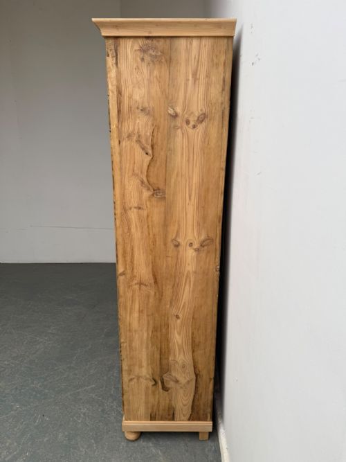 A RARE TALL NARROW ANTIQUE PINE 1 DOOR VICTORIAN STORAGE CUPBOARD TO WAXPAINT - ADDITIONAL PHOTO 4