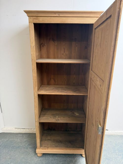 A RARE TALL NARROW ANTIQUE PINE 1 DOOR VICTORIAN STORAGE CUPBOARD TO WAXPAINT - ADDITIONAL PHOTO 6