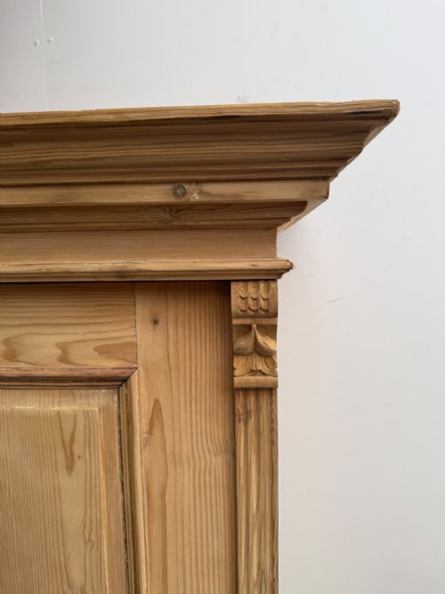 A QUALITY VICTORIAN ANTIQUE PINE 1 DOOR FIELDED STORAGE CUPBOARD TO WAXPAINT - ADDITIONAL PHOTO 4