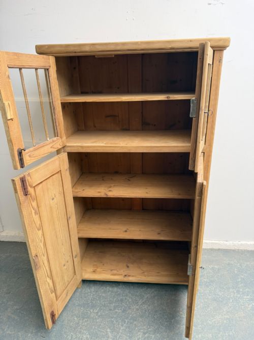 A FABULOUS VICTORIAN ANTIQUE PINE 4 DOOR GLAZED STORAGE CABINET TO WAXPAINT - ADDITIONAL PHOTO 1