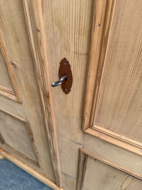 AN AMAZING EARLY VICTORIAN ANTIQUE PINE ADJUSTABLE STORAGE CUPBOARD TO WAXPAINT - ADDITIONAL PHOTO 5