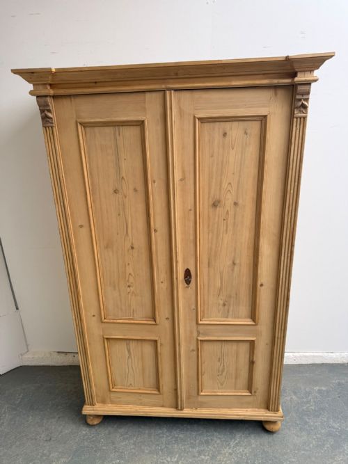 A FABULOUS VICTORIAN ANTIQUE PINE 2 DOOR 1 PIECE STORAGE CUPBOARD TO WAXPAINT - ADDITIONAL PHOTO 1
