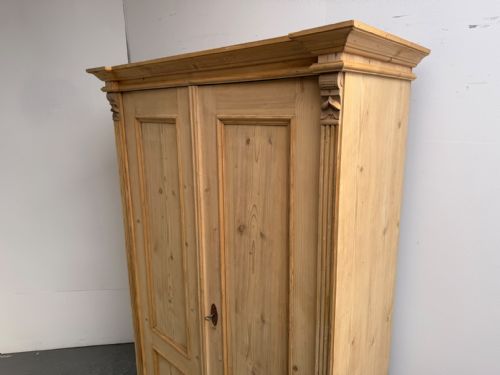 A FABULOUS VICTORIAN ANTIQUE PINE 2 DOOR 1 PIECE STORAGE CUPBOARD TO WAXPAINT - ADDITIONAL PHOTO 2