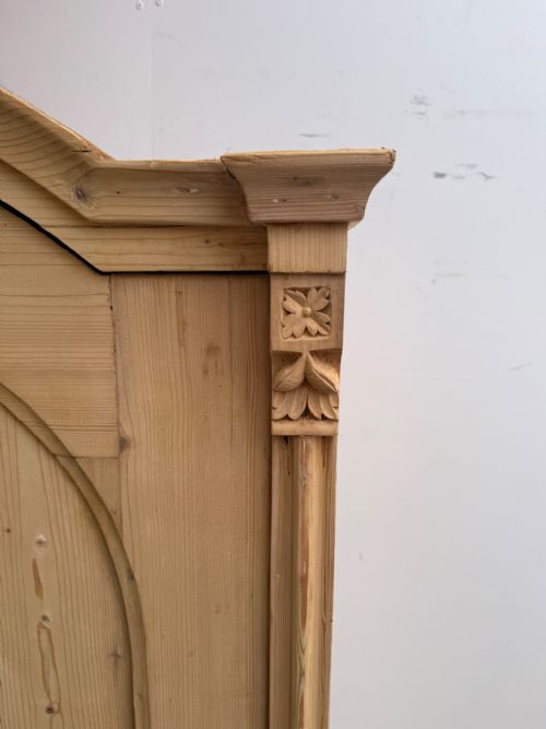 A SUPERB WIDE ARCHED ANTIQUE OLD PINE VICTORIAN CUPBOARD TO WAXPAINT - ADDITIONAL PHOTO 3