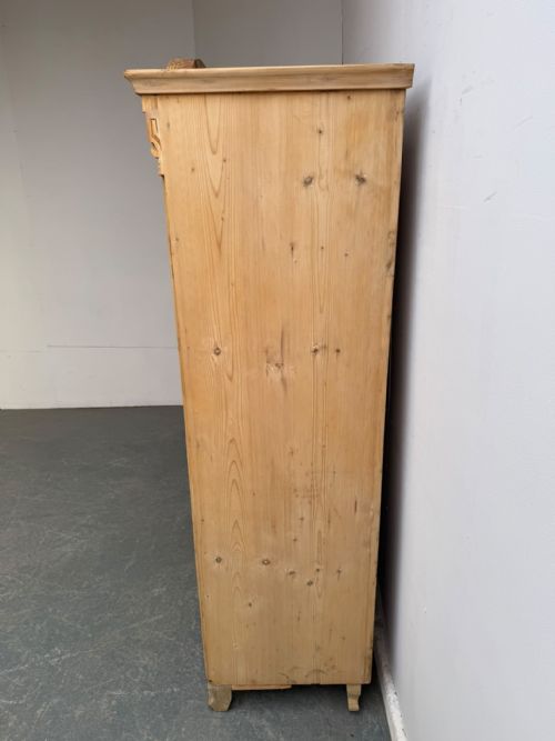 A SUPERB WIDE ARCHED ANTIQUE OLD PINE VICTORIAN CUPBOARD TO WAXPAINT - ADDITIONAL PHOTO 5