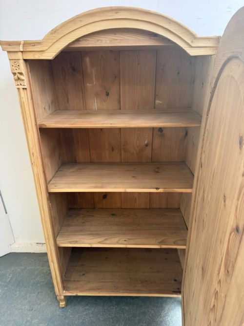 A SUPERB WIDE ARCHED ANTIQUE OLD PINE VICTORIAN CUPBOARD TO WAXPAINT - ADDITIONAL PHOTO 8