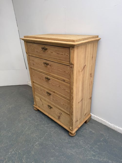 A SUPERB TALL NARROW ANTIQUE OLD PINE 5 DRAWER CHEST OF DRAWERS TO WAXPAINT
