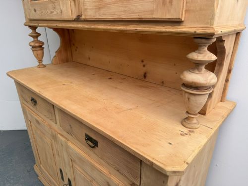 A TRULY SUPERB ANTIQUE OLD PINE VICTORIAN FRENCH KITCHEN DRESSER TO WAX PAINT - ADDITIONAL PHOTO 9