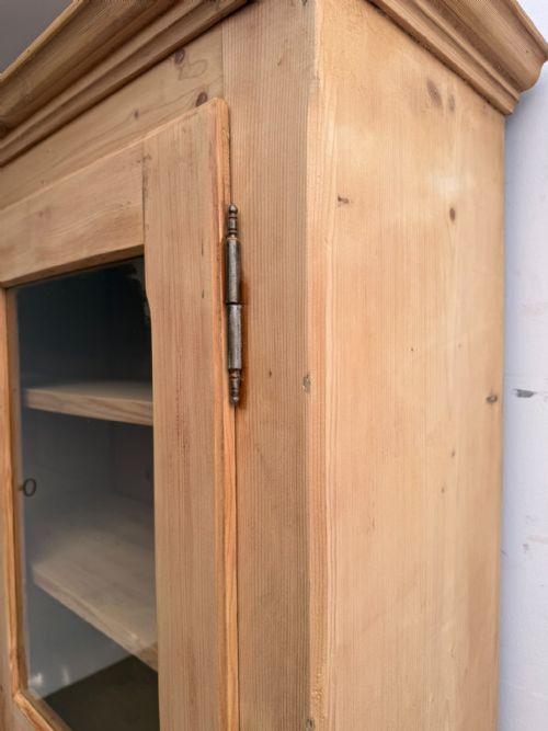 A TRULY SUPERB ANTIQUE OLD PINE VICTORIAN FRENCH KITCHEN DRESSER TO WAX PAINT - ADDITIONAL PHOTO 10