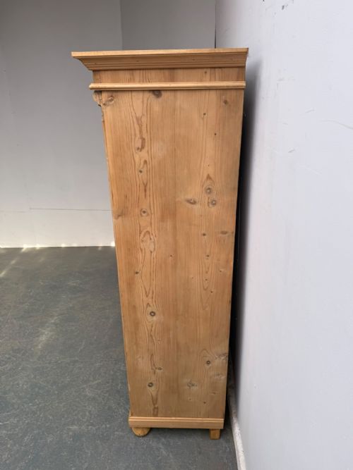 A MINT CLEAN VICTORIAN ANTIQUE OLD PINE 2 DOOR STORAGE CUPBOARD TO WAXPAINT - ADDITIONAL PHOTO 9