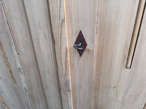 A TRULY SUPERB ARTS CRAFTS ANTIQUE OLD PINE 1 PIECE WARDROBE TO WAXPAINT - ADDITIONAL PHOTO 9