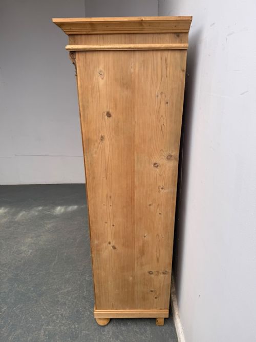 A MINT CLEAN VICTORIAN ANTIQUE OLD PINE 2 DOOR STORAGE CUPBOARD TO WAXPAINT - ADDITIONAL PHOTO 1