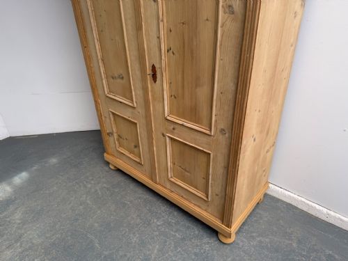 A MINT CLEAN VICTORIAN ANTIQUE OLD PINE 2 DOOR STORAGE CUPBOARD TO WAXPAINT - ADDITIONAL PHOTO 2