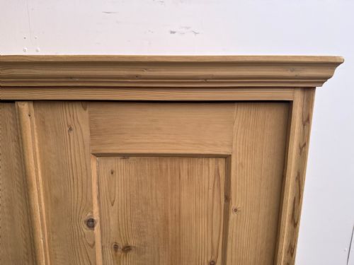A MINT CLEAN VICTORIAN ANTIQUE OLD PINE 2 DOOR LINEN CUPBOARD TO WAXPAINT - ADDITIONAL PHOTO 5