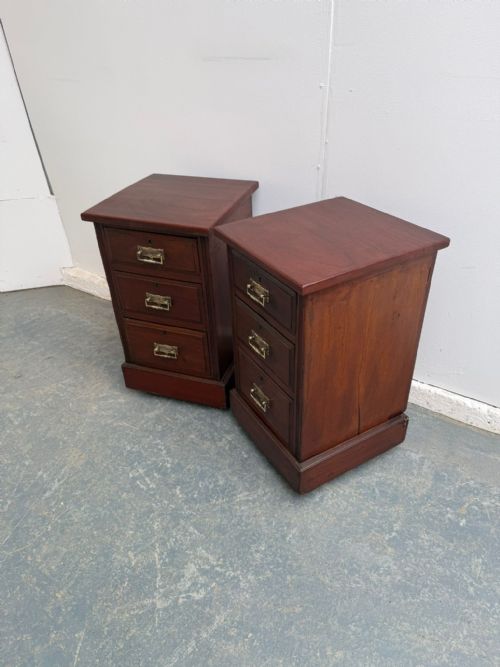 A Lovely Pair of Mahogany 3 Drawer Small Waxed Victorian Bedside Cabinets