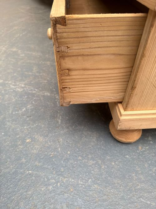 A QUALITY PAIR OF ARTS CRAFTS ANTIQUE PINE KNOCKDOWN WARDROBES TO WAX PAINT - ADDITIONAL PHOTO 8