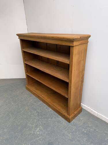 A RARE VICTORIAN ANTIQUE OLD PINE ADJUSTABLE WAXED BOOKSHELF