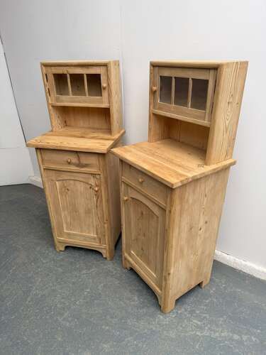 A LOVELY PAIR OF GLAZED ANTIQUEOLD PINE UPSTAND BEDSIDE CABINETS TO WAXPAINT