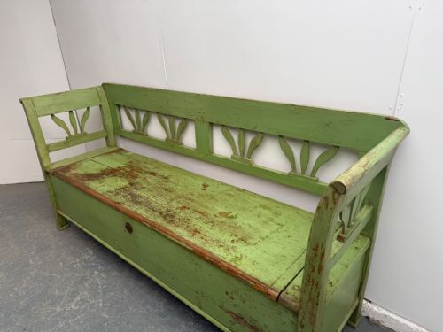 AN ORIGINALLY PAINTED GREEN VICTORIAN HUNGARIAN ANTIQUE PINE 3 SEATER BENCH - ADDITIONAL PHOTO 1