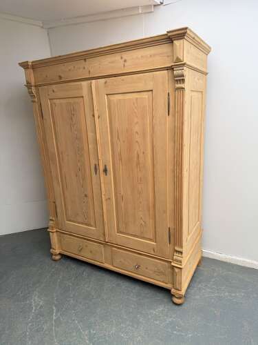 A Cracking Victorian Antique / Old Pine Shelved Knockdown Wardrobe to Wax/paint