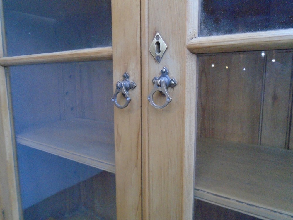 A Lovely Waxed Victorian Antique/Old Pine 2 Piece Bookcase View VII