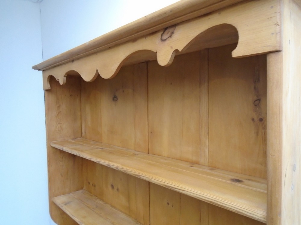 A Pretty Georgian Pine Welsh Cottage 2 Piece Waxed Dresser View V