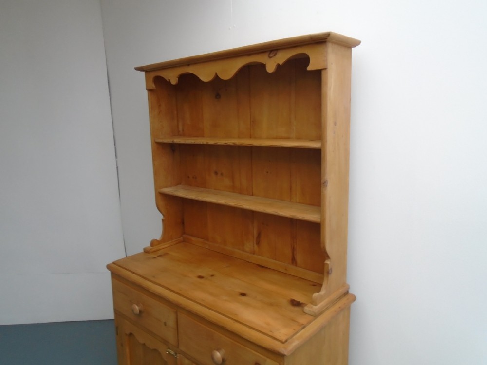 A Pretty Georgian Pine Welsh Cottage 2 Piece Waxed Dresser View VIII