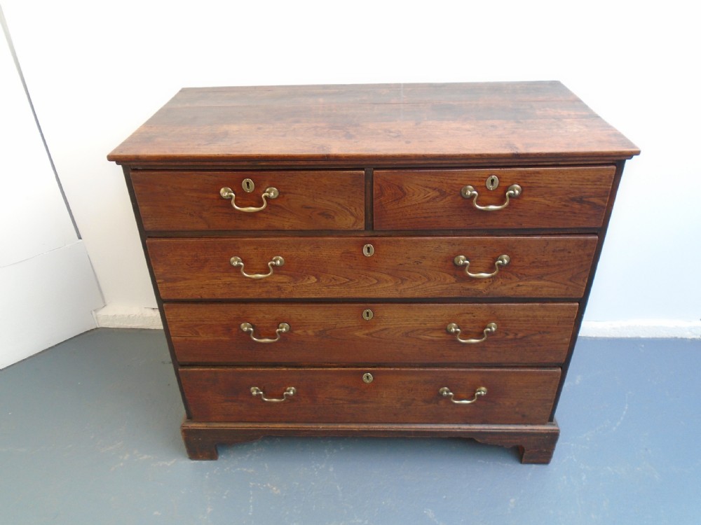 A Lovely Welsh Oak & Fruitwood Georgian 5 Drawer Chest of Drawers View VIII
