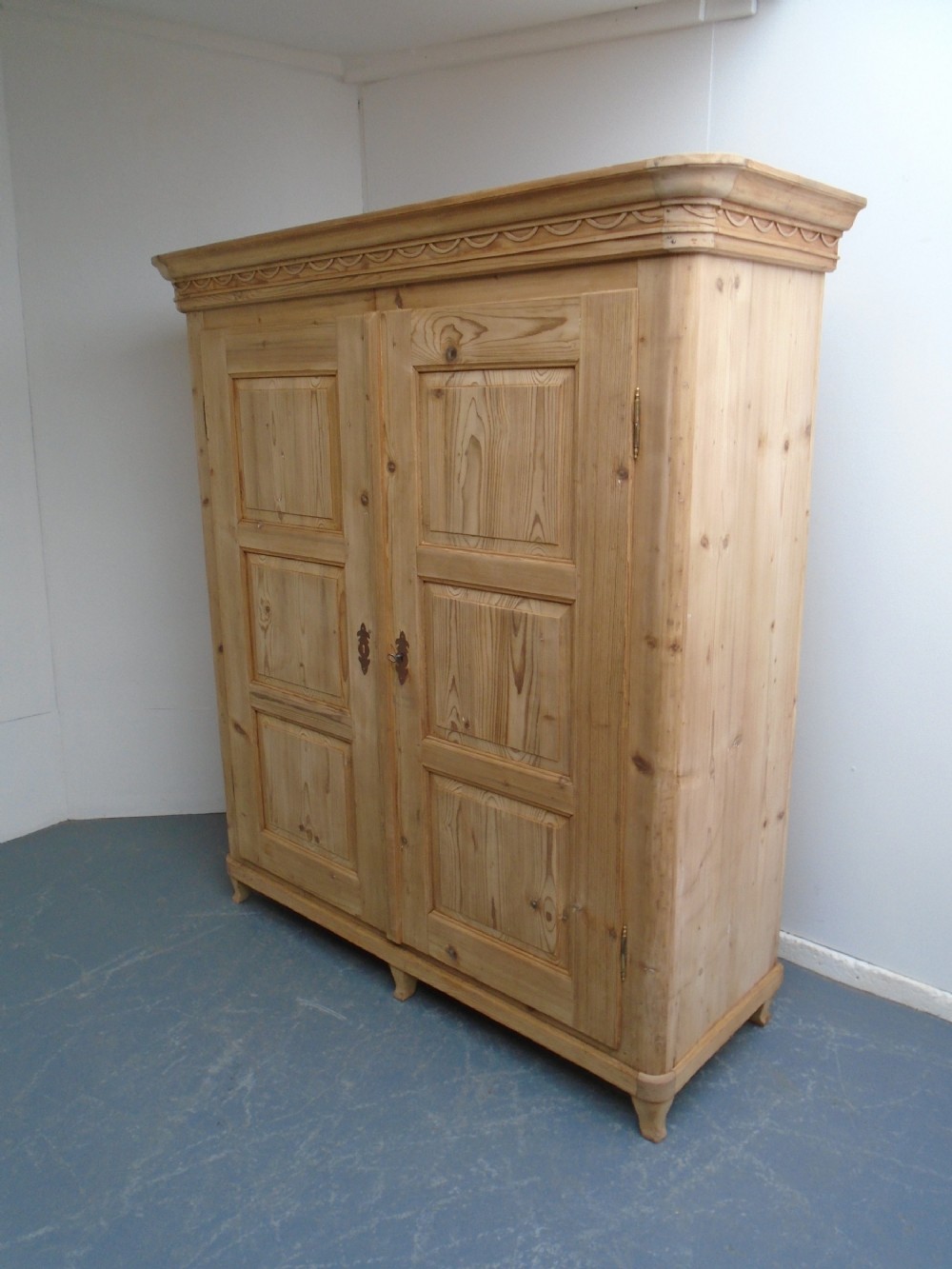 A Rare Georgian Antique/Old Pine 2 Door Knockdown Wardrobe to Wax/Paint