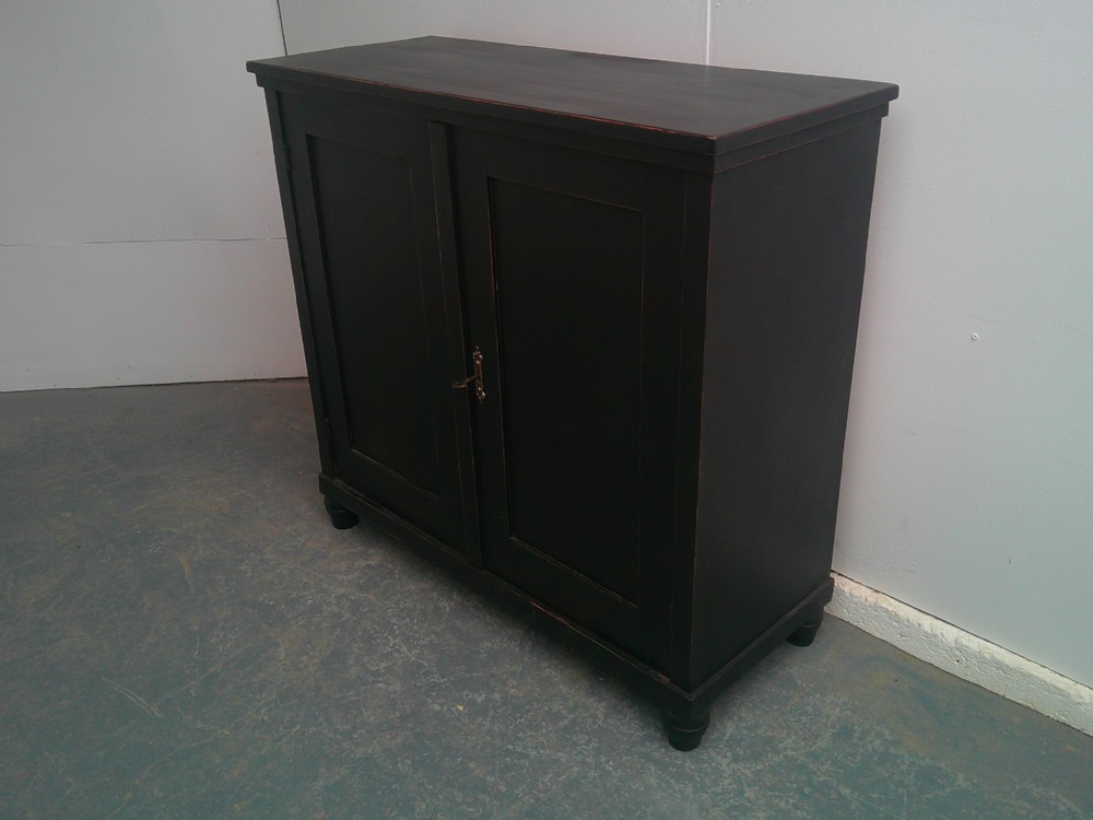 A Trendy Painted Black Antique / Old Pine Victorian 2 Door Storage Cupboard