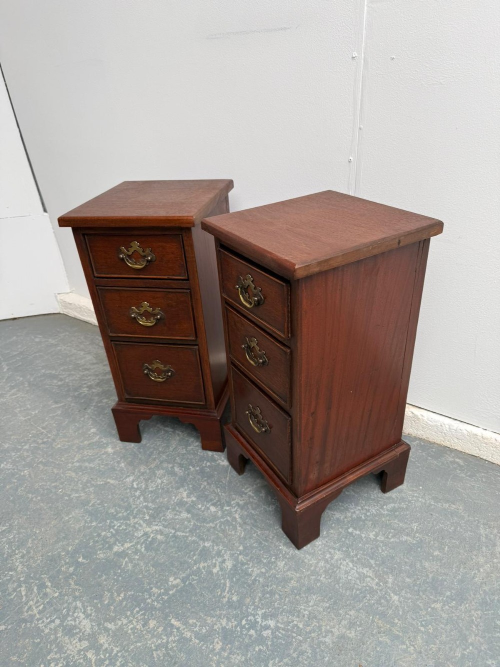 A Lovely Pair of Victorian Mahogany 3 Drawer Small Bedside Cabinets c1890s