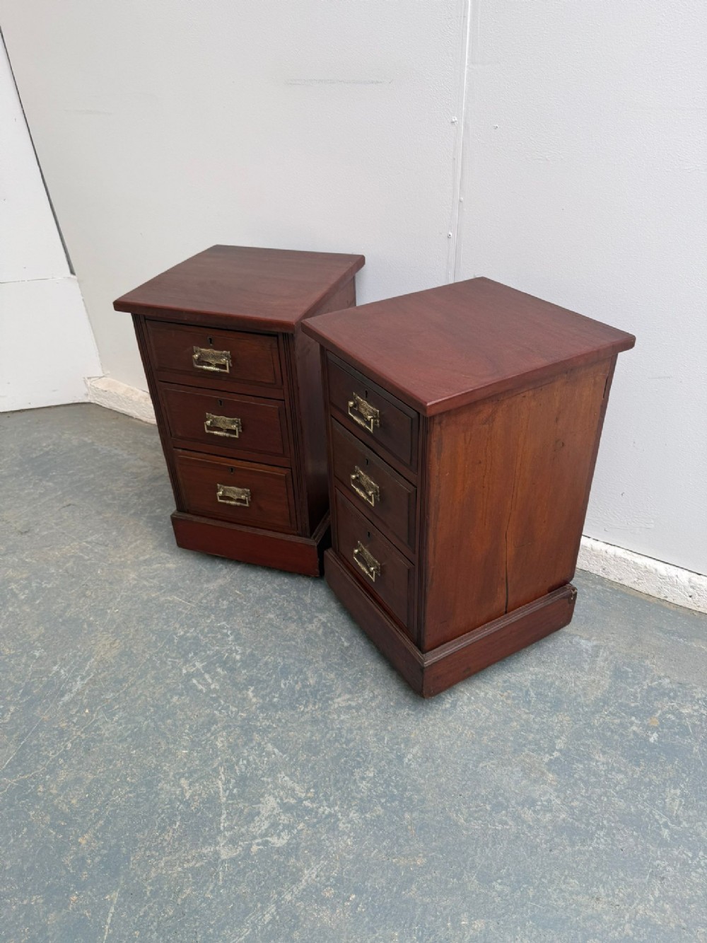 A Lovely Pair of Mahogany 3 Drawer Small Waxed Victorian Bedside Cabinets