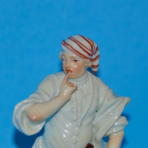 CIRCA 1755 MEISSEN PORCELAIN FIGURE OF A COOK AT THE STOVE - ADDITIONAL PHOTO 7