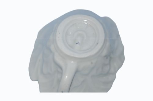 175860 PAIR OF WORCESTER GERANIUM MOULDED BUTTERBOATS - ADDITIONAL PHOTO 3