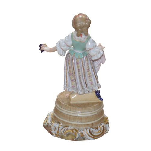 MEISSEN PORCELAIN FIGURE OF A GIRL HOLDING GRAPES - ADDITIONAL PHOTO 1