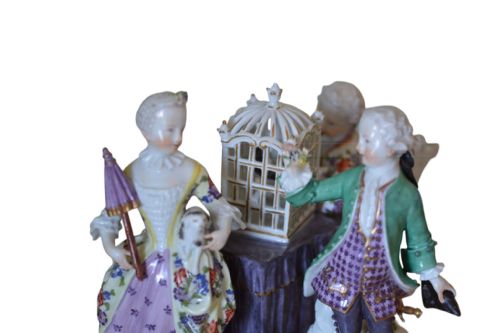 STUNNING MEISSEN 'LOVERS AND BIRDCAGE' PORCELAIN GROUP C1750'S - ADDITIONAL PHOTO 4